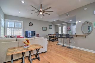 Coastal Sea Side Townhome - Walk to Beach! - 5