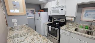Great Family Condo with EZ Beach Access & SpaceX view Gulfview II #604 - South Padre Island - 0