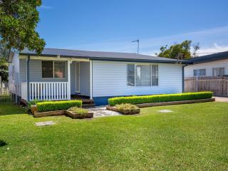 Buwadi I Pet Friendly I 3 Mins Walk to Beach - Culburra Beach - 0