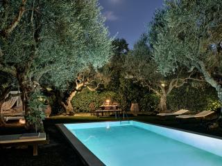 Vafias Villa - Tranquil Location, Ideal for Large Groups, by ZanteWize - 3