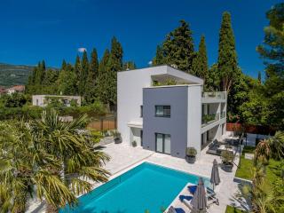 Luxury Villa Velvet Bourbon Split with private pool by the sea - 2