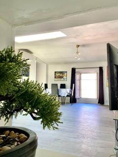 Serbes Top Floor - Cannes - 8