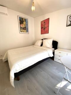 Serbes Top Floor - Cannes - 1