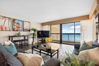 Spacious Waikiki Beach 2BR-Ocean View-Free Parking - Honolulu - 0