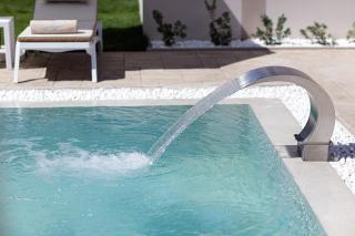 Koin Villa Sunrise, with Heated Pool & Whirlpool - Perama - 3