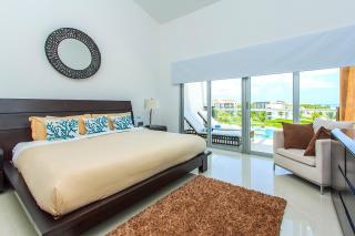 Luxury Condos at Mareazul Beachfront Complex with Resort-Style Amenities - Playa del Carmen - 2