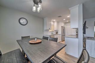 Chic Waterfront Condo with Private Boat Dock! - Corpus Christi - 2