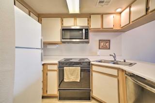 1 Mi to Dtwn Cathedral City Condo with Balcony - Cathedral City - 2