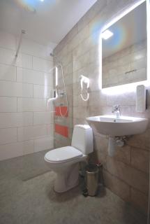 Cubby Hotel - 6