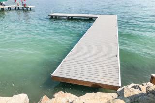 Lakefront Luxury - 8