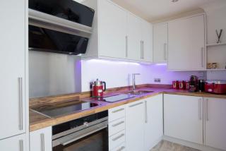 Direct Sea Views Seafront Location & Free Parking - Brighton & Hove - 5