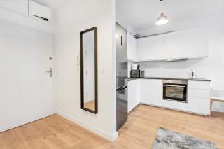 Luxury in City -2-Bright-Secure&FreeParking - Łódź - 5