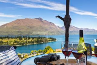 Sun-filled on Wakatipu - 3