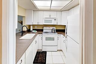 The Palm Bay Club Unit 311 - 7