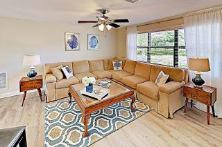 Breezy Bungalow - 5