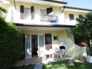 Beautiful villa for 6 guests with shared pool - Porto Santa Margherita di Caorle - 0