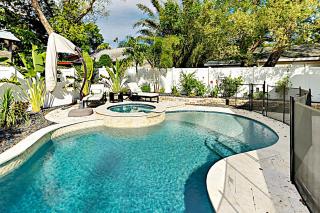 Sunshine Palms - Tampa - 0