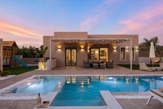 Koin Villa Sunset, With Heated Pool & Whirlpool, By ThinkVilla - 6