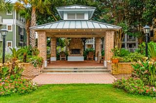 Beauty by the Bay - Destin - 5