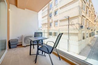 Chic 2BR Apartment, Ideal Location - Taʼ Xbiex - 1