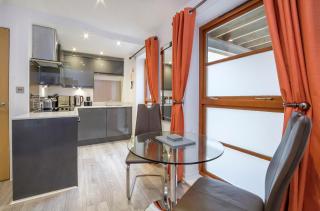 City Apartments - Reubens Court - 1
