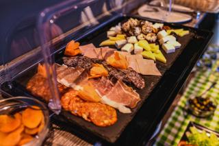 Joy 5 Hotel & SPA - Belgrado - 4