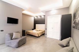 Royal H Umberto I, Napoli Centro, by ClaPa Group - Napels - 1