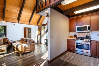 North Shore - Cozy Cabin - Wood Vista - 1