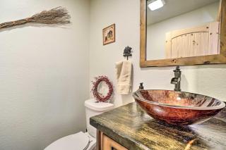 Hot Tub and Game Room Mountaintop Cabin in Murphy! - Murphy - 3