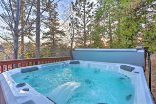 Lake Arrowhead A-Frame Cabin with Deck and Balcony! - Lake Arrowhead - 7
