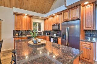 Lake Arrowhead A-Frame Cabin with Deck and Balcony! - Lake Arrowhead - 5