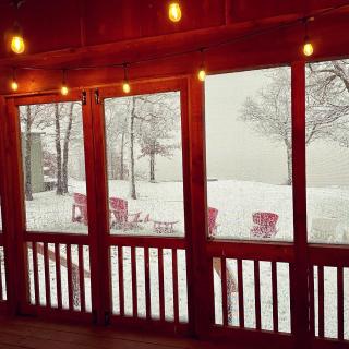 Blufftop Cabin Retreat Hot Tub and Fall Views! - Canadian - 6