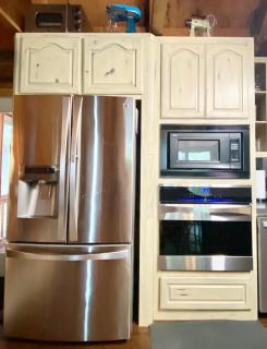 Blufftop Cabin Retreat Hot Tub and Fall Views! - Canadian - 3