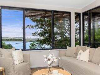 Currumbin Beachfront Haven - Gold Coast - 6