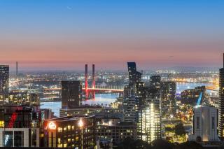Light House Sky Sea View Apartments Melbourne Central CBD - 9