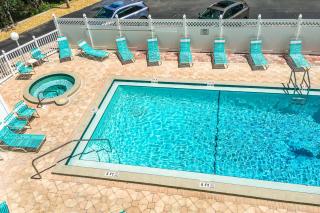 Waterview Condo Unit 204 - 9