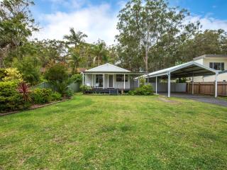 Hanalei I Pet Friendly I Directly Opposite Waterfront - Myola - 0