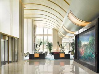 Jing An Shangri-La, Shanghai - sits centrally amid Puxi's iconic landmarks, uniquely positioned nearby Jing'an Temple - Shanghai - 3