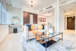 Unbeatable Rate Stylish 1BR with Balcony Near Metro by Deluxe Holiday Homes - Dubai - 4