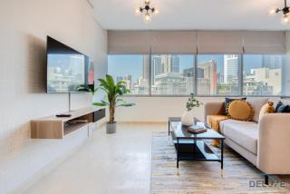 Unbeatable Rate Stylish 1BR with Balcony Near Metro by Deluxe Holiday Homes - Dubai - 1