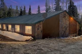 Beautiful Ski-in Ski-out Condo Located On The Eagle Point Resort! condo - 5