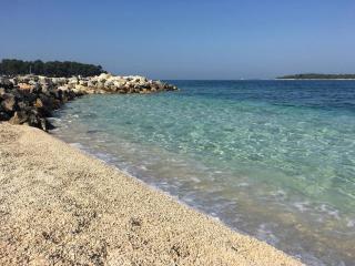 Lovely apartment few minutes from the beach - Štinjan - 9