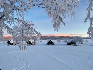 Arctic Land Adventure Glass Igloos - Kilpisjärvi - 6