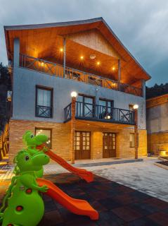10 KEYS Boutique Hotel - Borjomi - 0