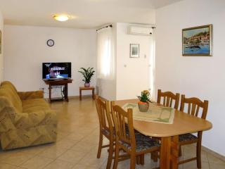 Apartment Elsa-2 by Interhome - 5