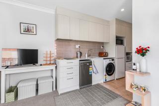 Harbourside Haven - Whangaparāoa Studio Apartment - Te Whanga - 3