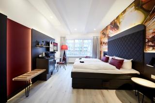 SMARTY Cologne Dom Hotel - Boardinghouse - KONTAKTLOSER SELF CHECK-IN - Colónia - 1