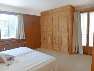 Apartment Chesa Cripels II by Interhome - Sankt Moritz - 2