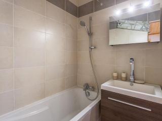 Apartment Le Bec Rouge - Le Lac-7 by Interhome - Tignes - 8