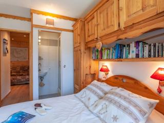 Apartment Le Bec Rouge - Le Lac-7 by Interhome - Tignes - 2